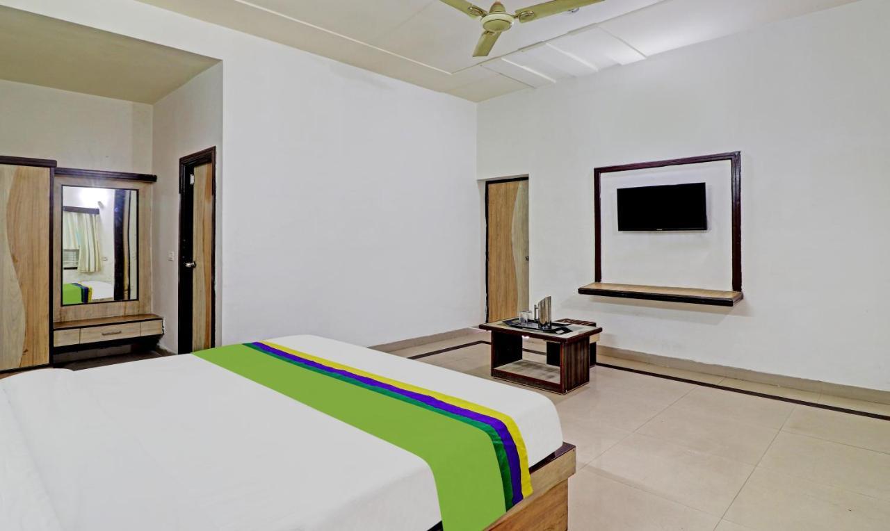 Hotel G B Palace Agra  Bagian luar foto