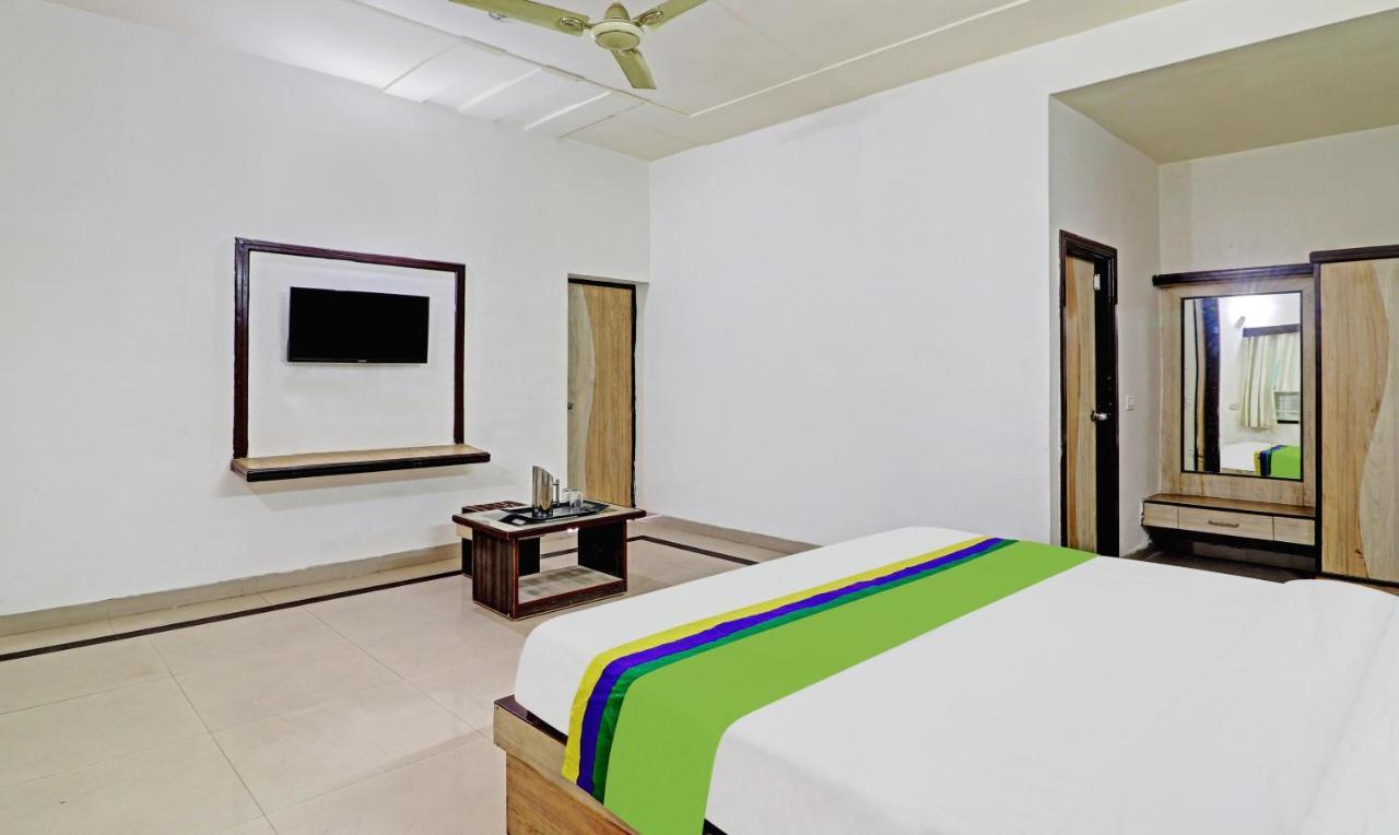 Hotel G B Palace Agra  Bagian luar foto